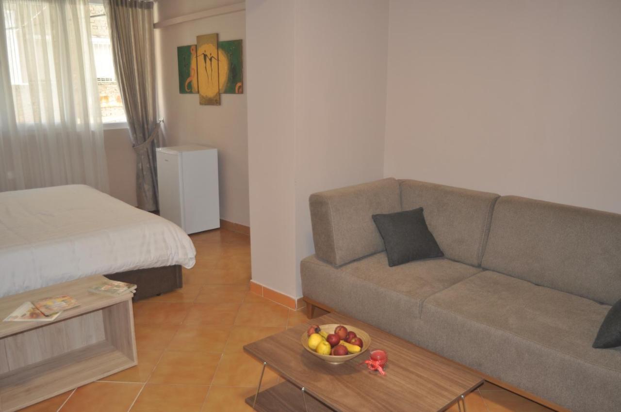 Bliri Myslym Shyri Apartman Tirana Kültér fotó