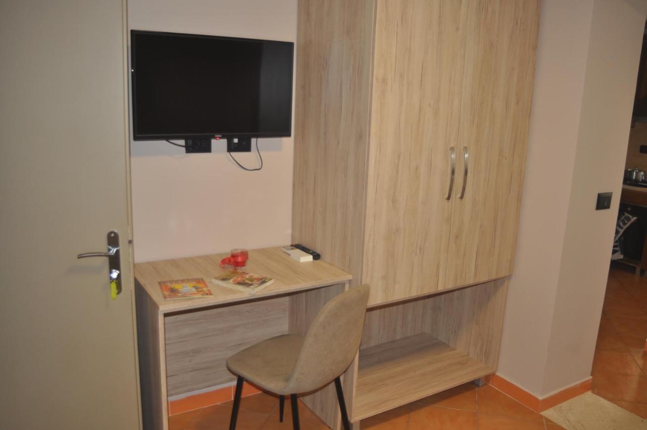 Bliri Myslym Shyri Apartman Tirana Kültér fotó
