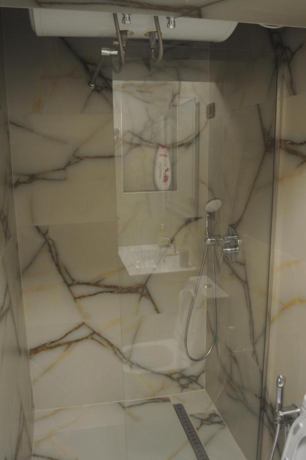 Bliri Myslym Shyri Apartman Tirana Kültér fotó