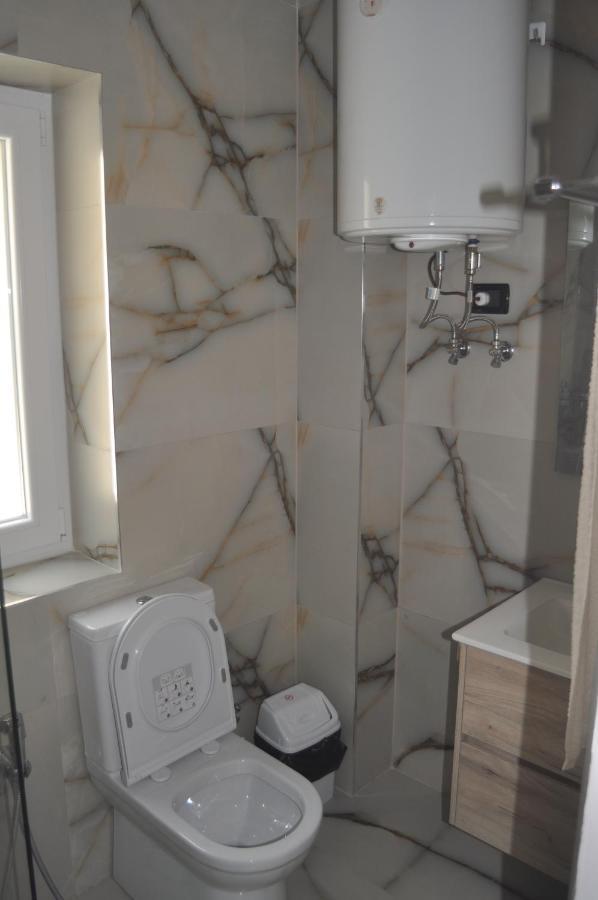 Bliri Myslym Shyri Apartman Tirana Kültér fotó