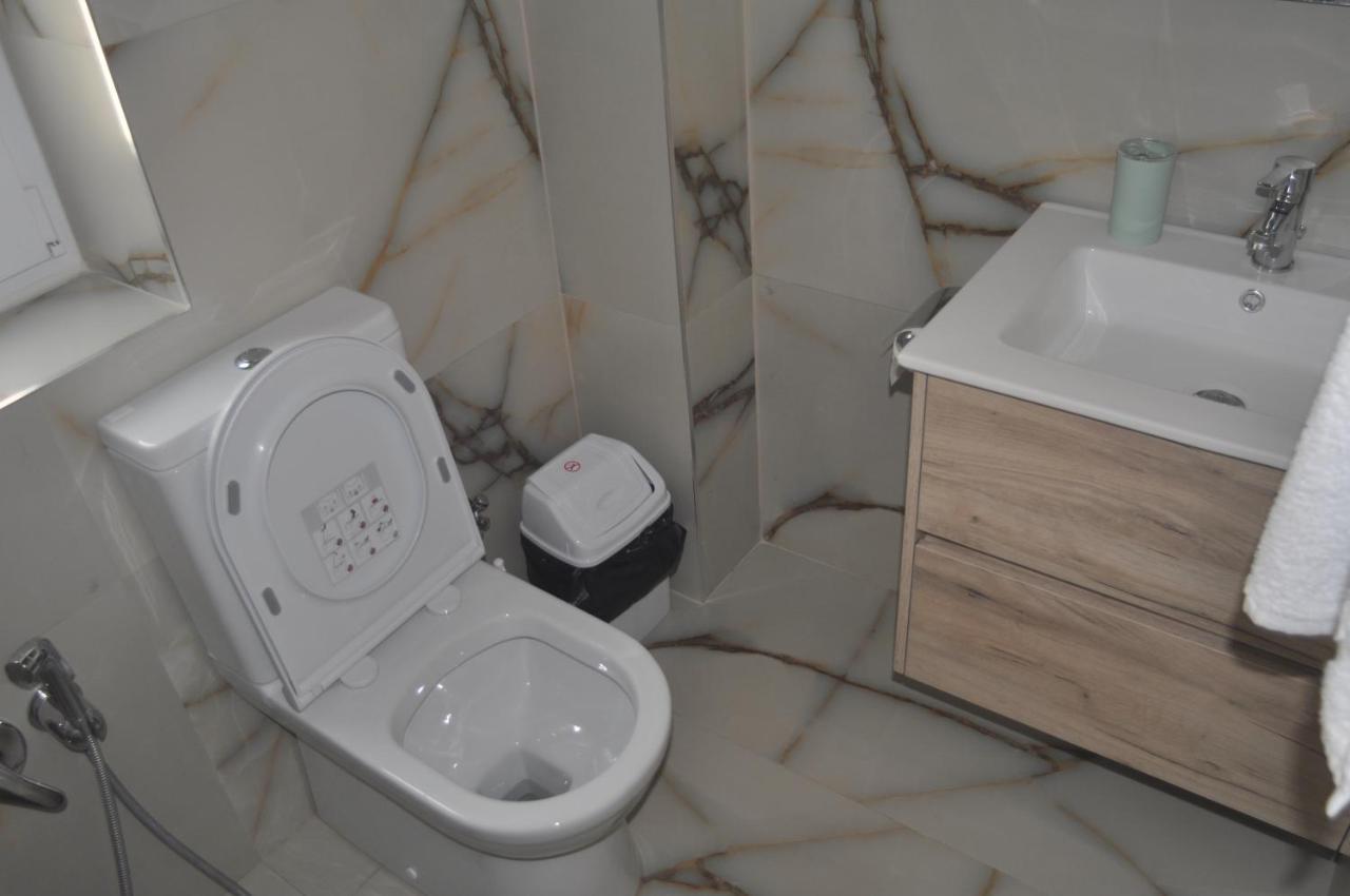 Bliri Myslym Shyri Apartman Tirana Kültér fotó