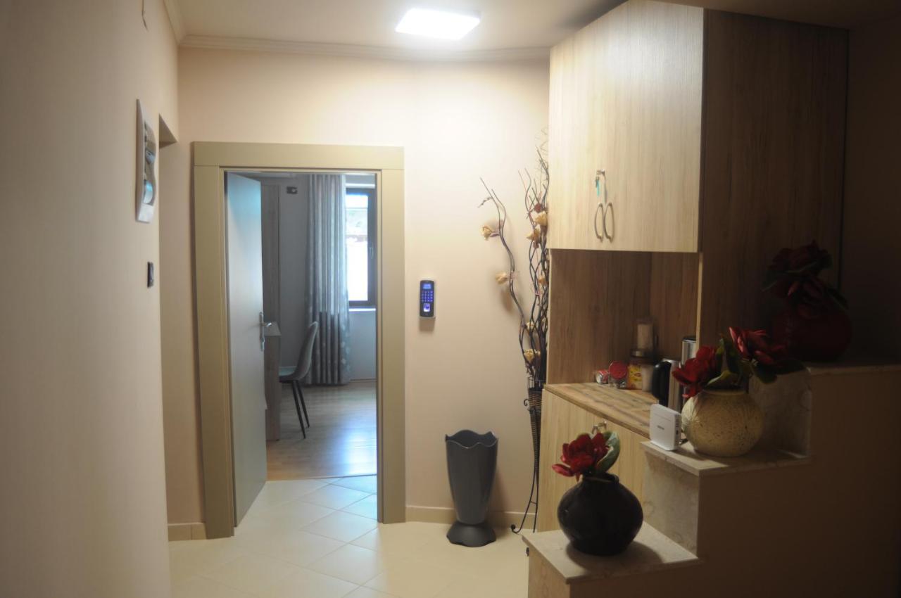 Bliri Myslym Shyri Apartman Tirana Kültér fotó